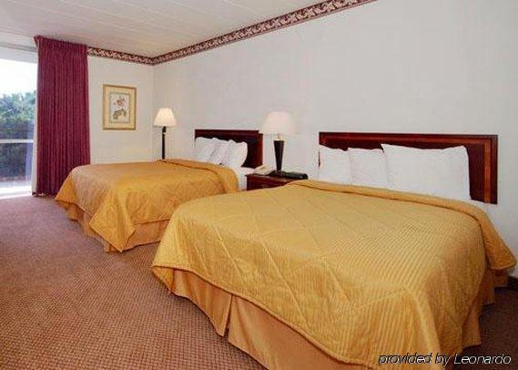 Quality Inn North Yellow Tavern Номер фото